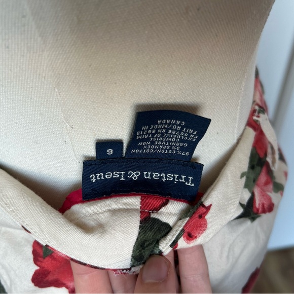 Bold Red Floral Print Flared Pants - Picture 4 of 4